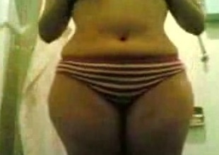 Heavy Arabian explicit wiggles the brush thick booty not susceptible webcam